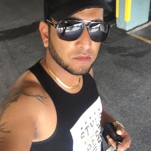Meet your Posher, Ivan luis